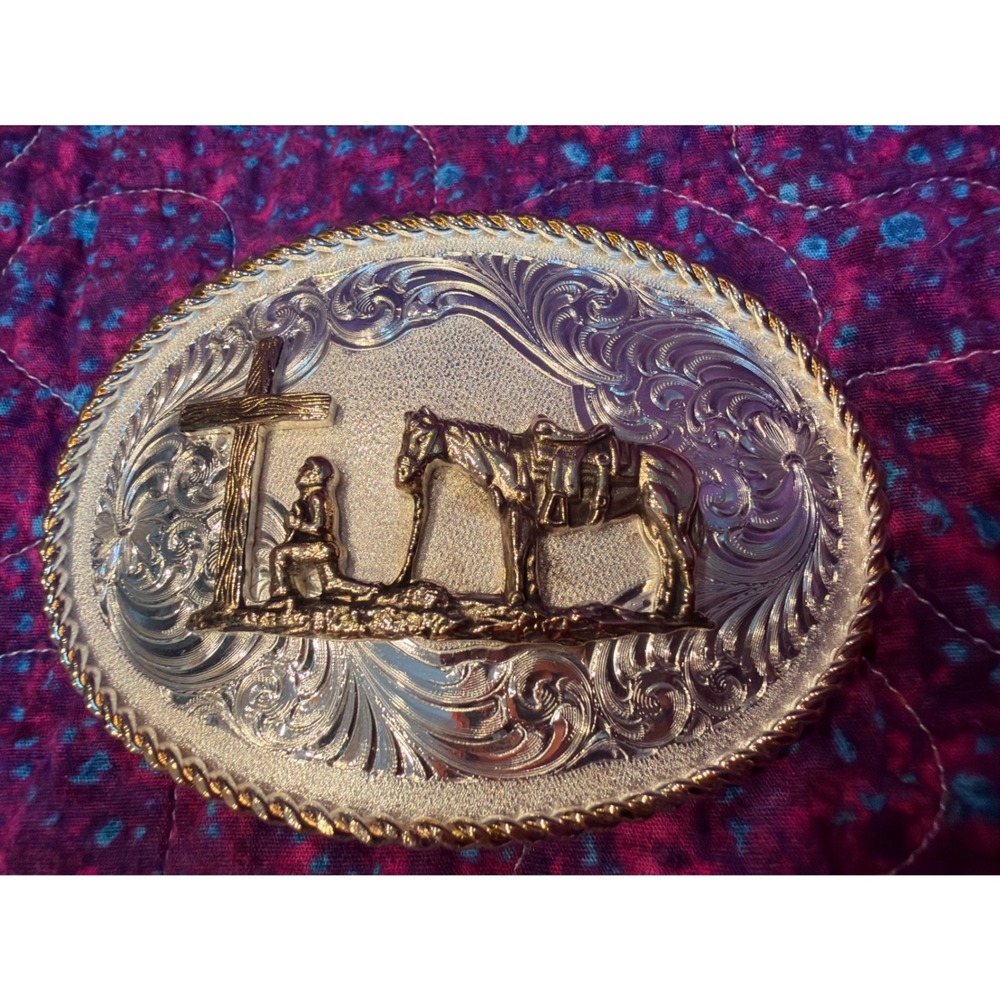 Montana Silversmiths Praying Cowboy Cross Horse Belt Buckle Two Tone Silver Gold